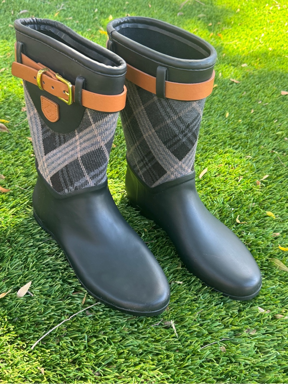 däv Plaid Mid-Calf Rain Boots with Tan Buckle Trim